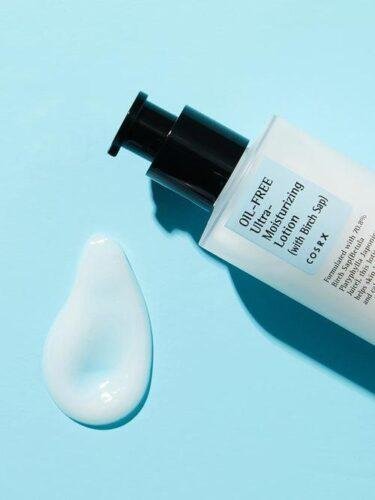 Cosrx Oil Free Ultra Moisturizing Lotion with texture