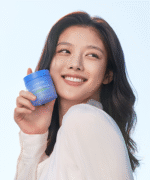 korean woman using Laneige Water Sleeping Mask