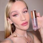 Charlotte Tilbury Airbrush Flawless Setting Spray in pakistan
