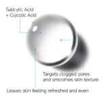 La Roche-Posay Effaclar Clarifying Solution Acne Toner texture