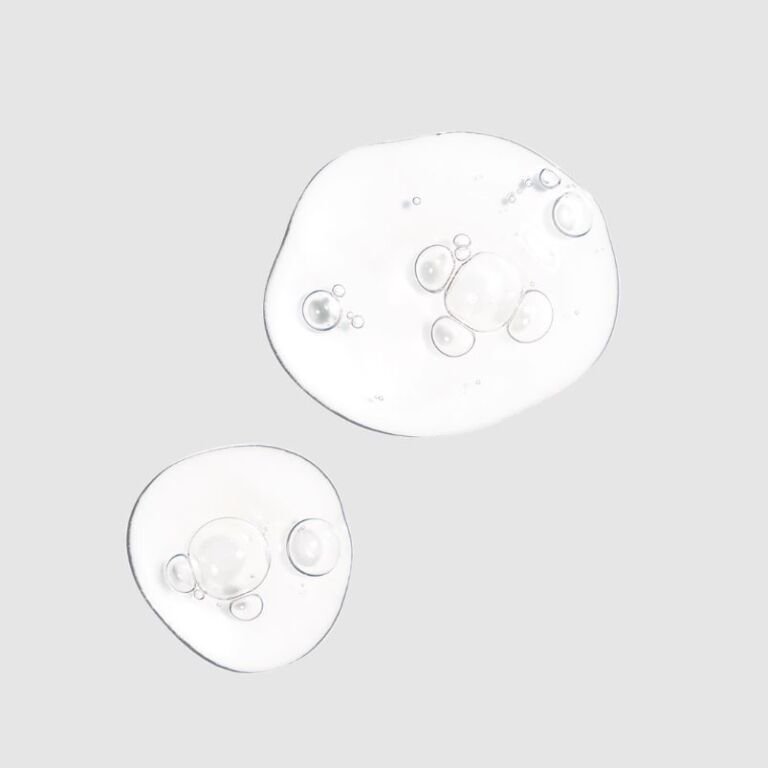 The Ordinary Niacinamide 10% + Zinc 1% texture