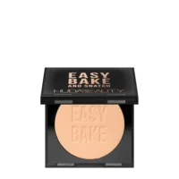 Huda Beauty Easy Bake and Snatch Pressed Brightening and Setting Powder peach pie in pakistan