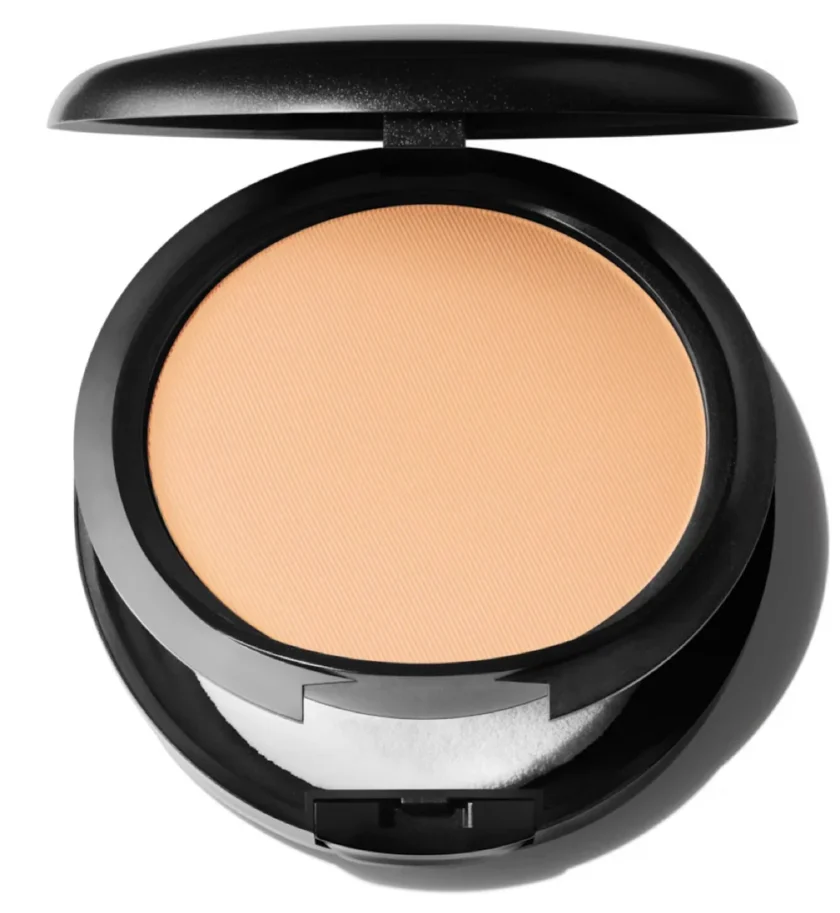 MAC Studio Fix Powder Plus Foundation Nc 40 in pakistan