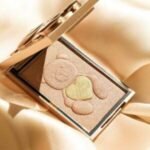 Too Faced Limited Edition Teddy Bare Bronzer - Honey Bun Glow 8g in Pakistan
