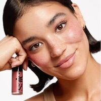 Saie Dew Blush™
Blendable Liquid Cheek Flush
Lady