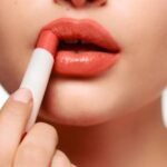 Charlotte Tilbury Hyaluronic Happikiss Colour Balm - Happipetal 2.4g/0.08oz - Image 2