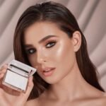 Anastasia Beverly Hills - Iced Out Highlighter - Image 2