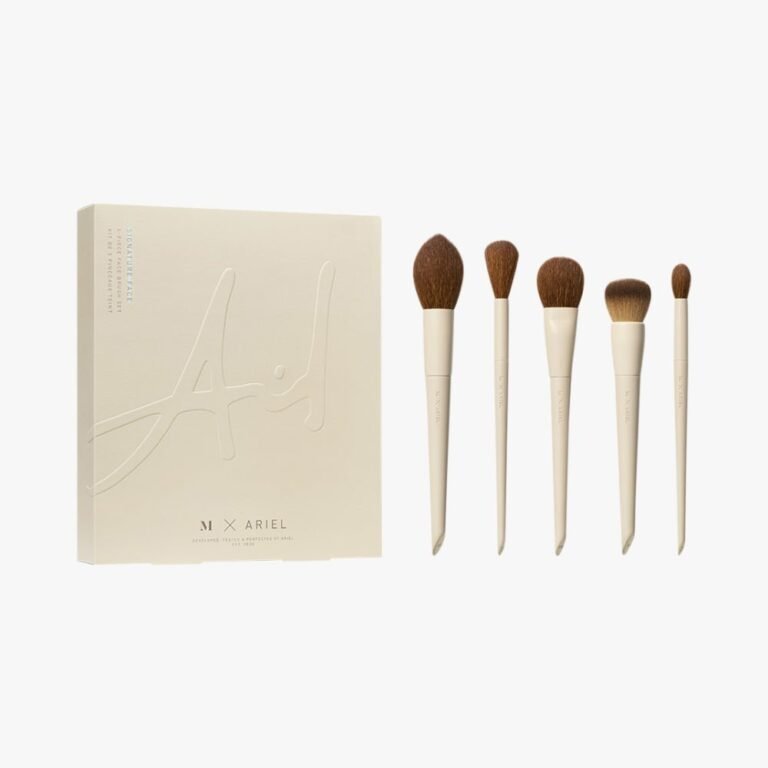 https://gemini.google.com/app/6595b1a3e3feb9bb#:~:text=Morphe%20X%20Ariel%20Signature%20Face%205%2DPiece%20Face%20Brush%20Set%20arranged%20against%20a%20clean%20background%20available%20at%20GlamItPK