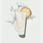 Rhode - Pineapple Refresh The Daily Cleanser 150 Ml - Image 2